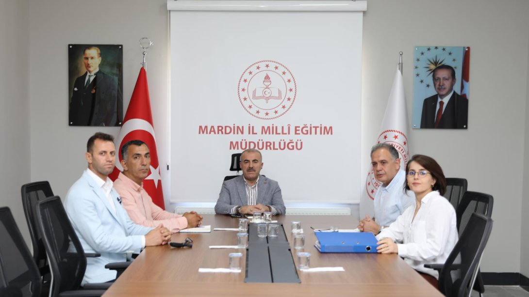İl Milli Eğitim Müdürümüz Murat Demir, Kızıltepe Halk Eğitim Merkezi Yöneticileri İle Bir Araya Geldi